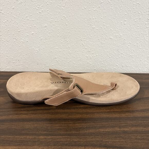 Vionic Wanda Sandals Womens Size 8.5 Wide Nude Tan Slip On Comfort Thong Shoes - Picture 3 of 14